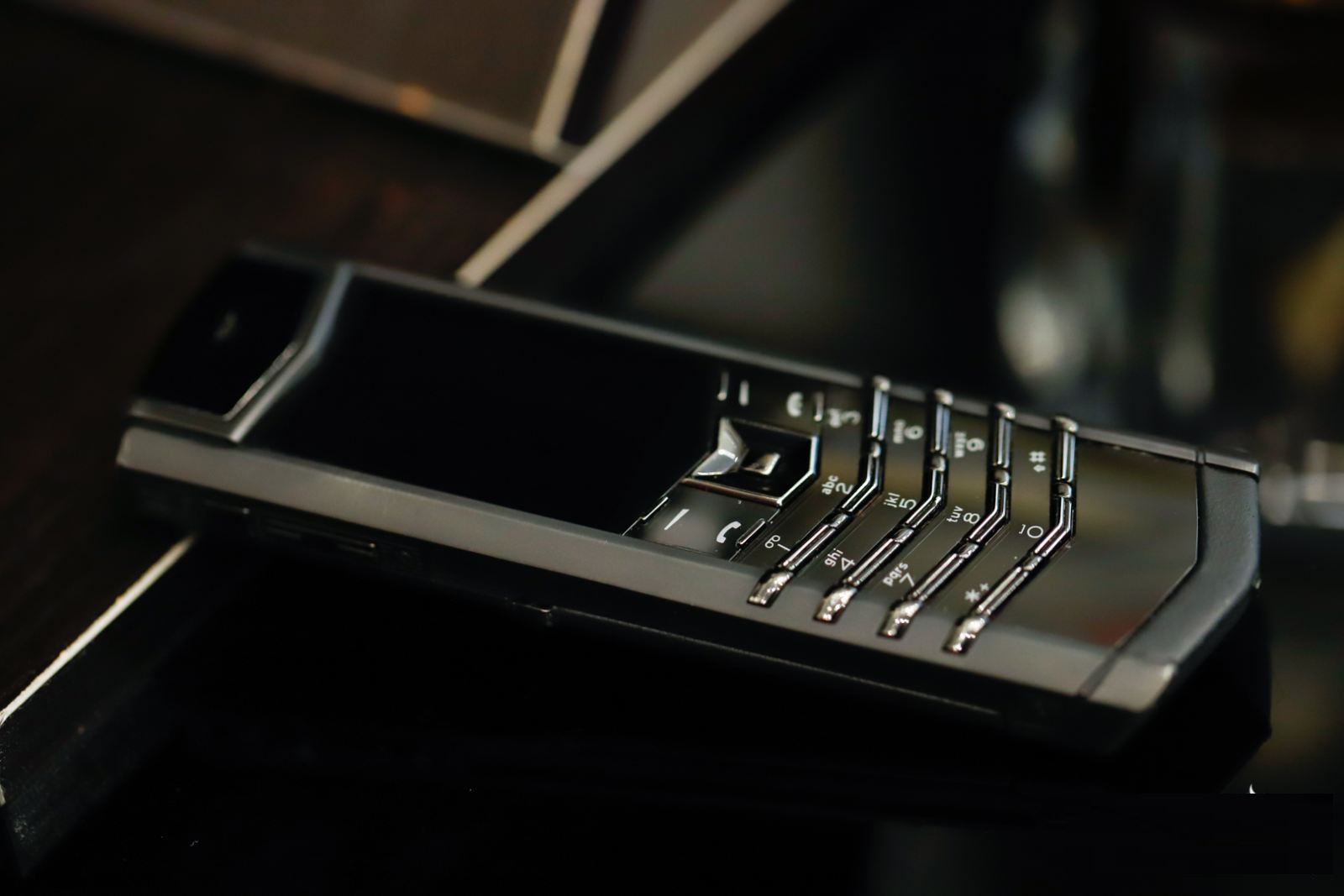 Vertu Signature S Black 2 Vertu Signature S Black 2