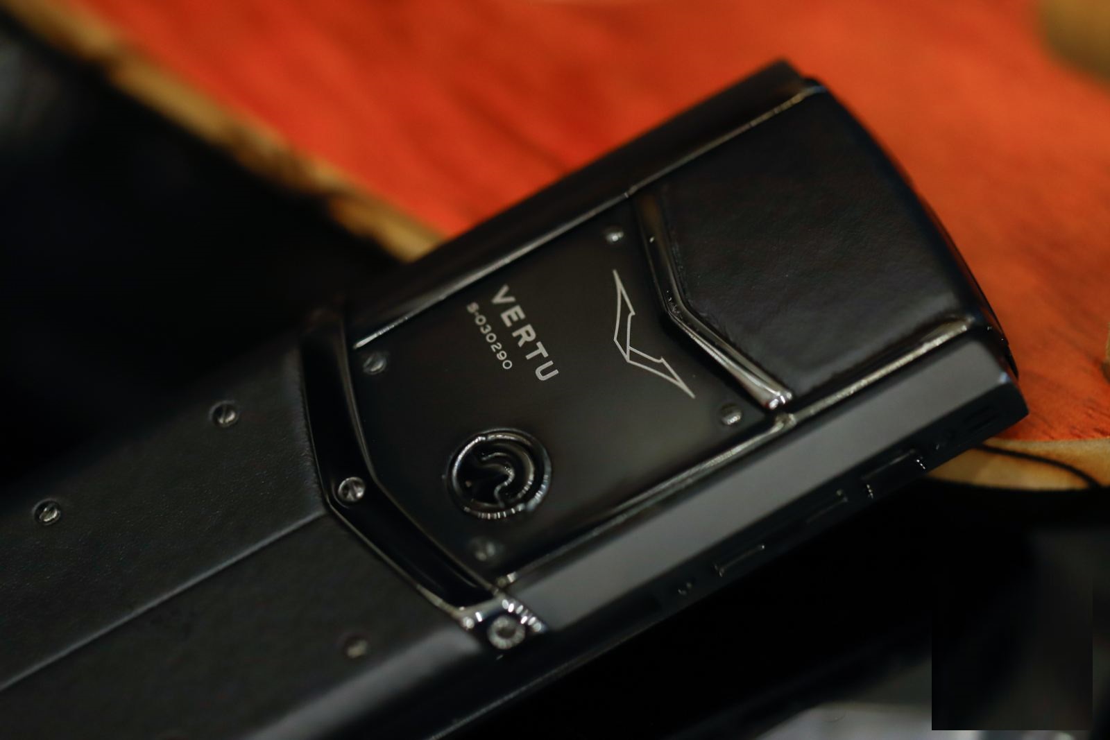 Vertu Signature S Black 7 Vertu Signature S Black 7