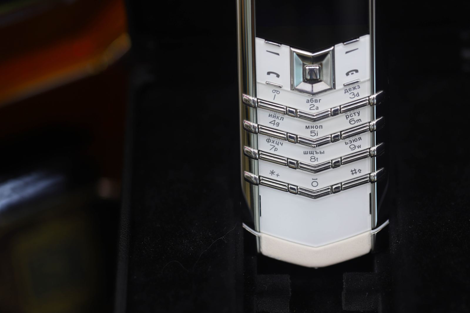 Vertu Signature S Pure White 2 Vertu Signature S Pure White 2