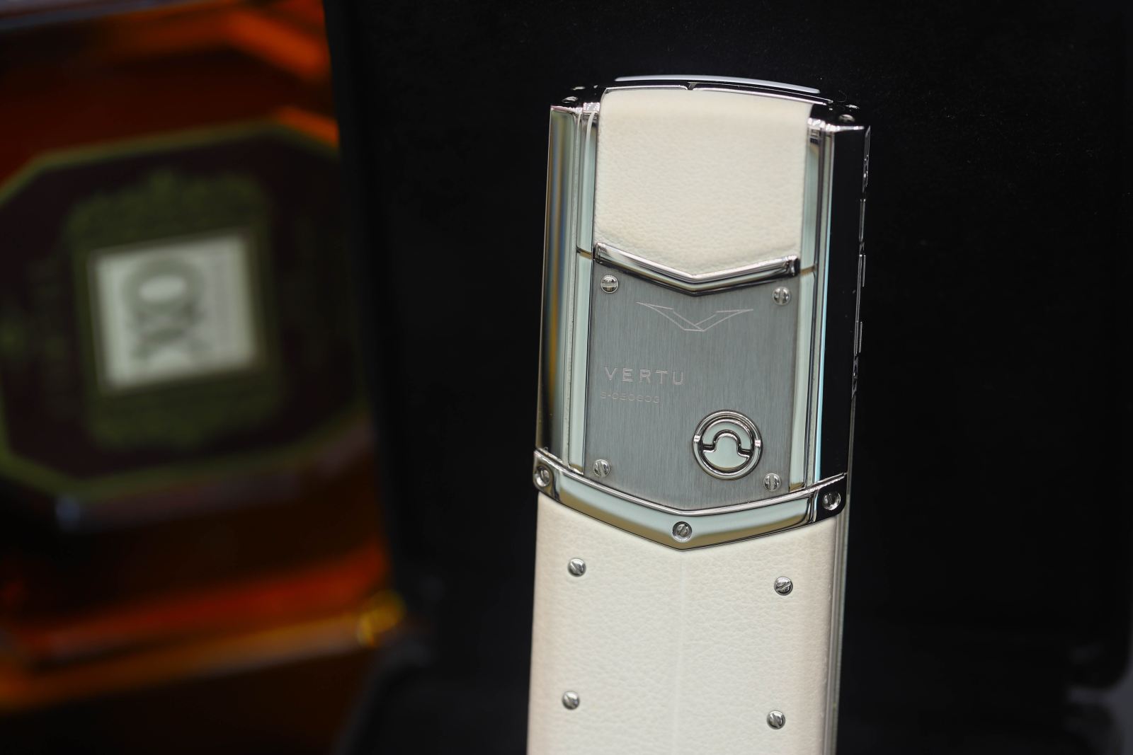 Vertu Signature S Pure White 5 Vertu Signature S Pure White 5