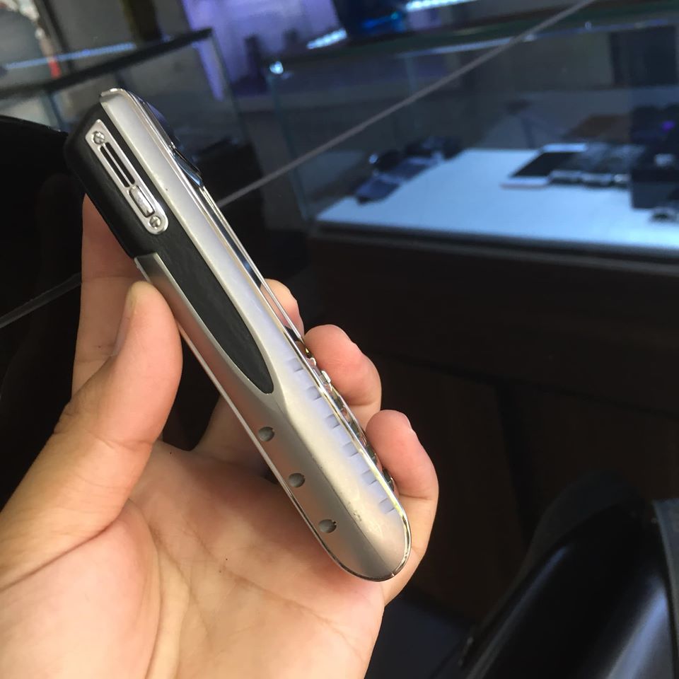 Vertu Ascent Ti (3) Vertu Ascent Ti (3)