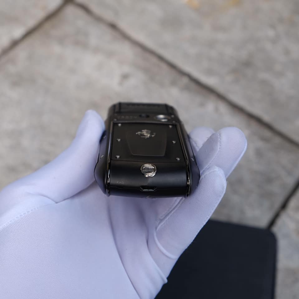 Vertu Ascent ti Ferrari (8) Vertu Ascent ti Ferrari (8)