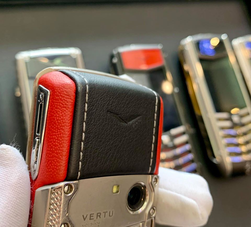 Vertu ascent x titan black red (6) Vertu ascent x titan black red (6)