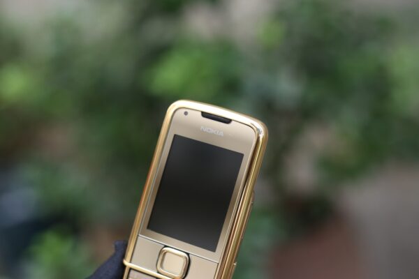 nokia-8800-arte-gold-2-2-600×400