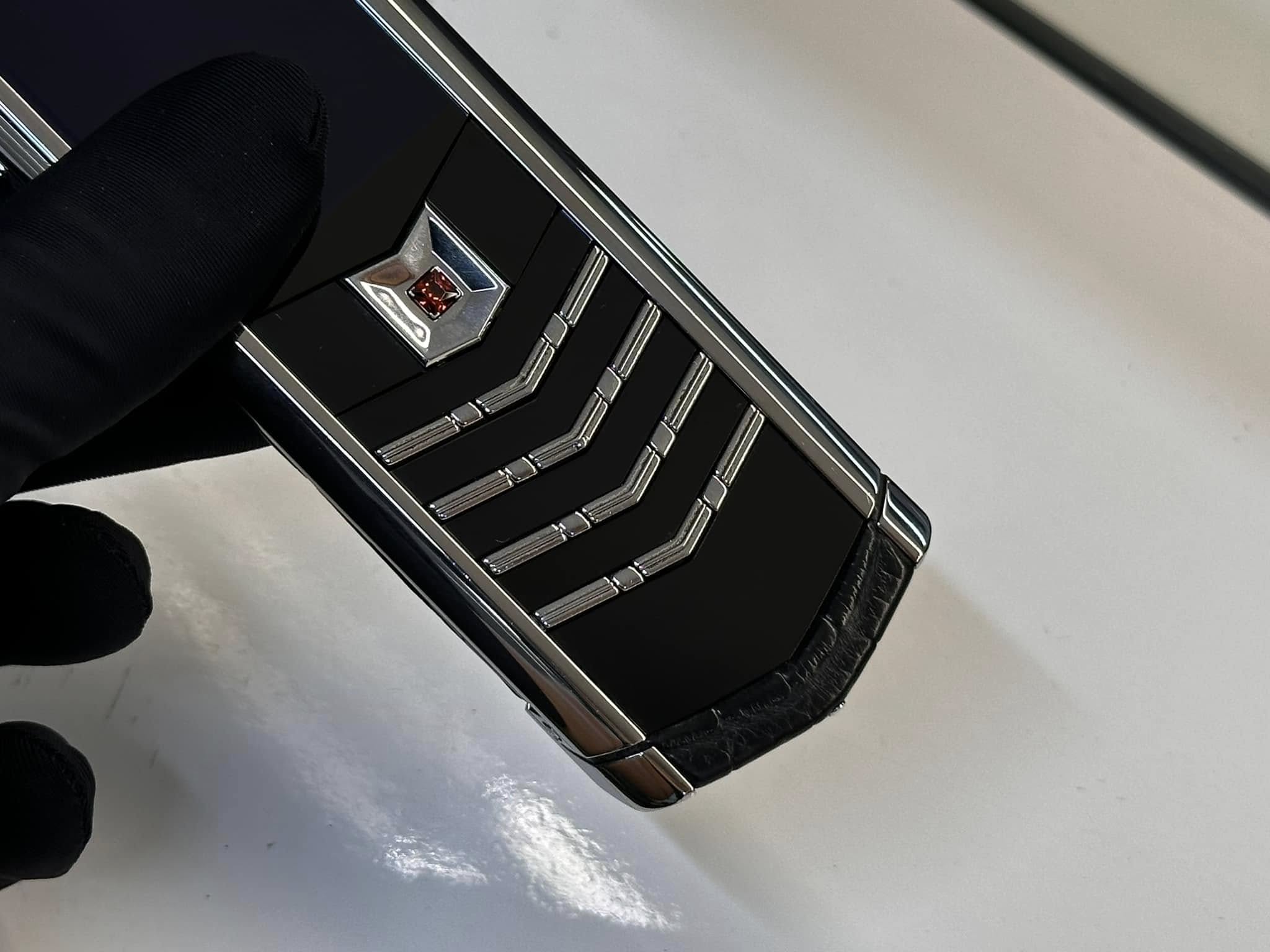 Vertu Signature S Alligator 2