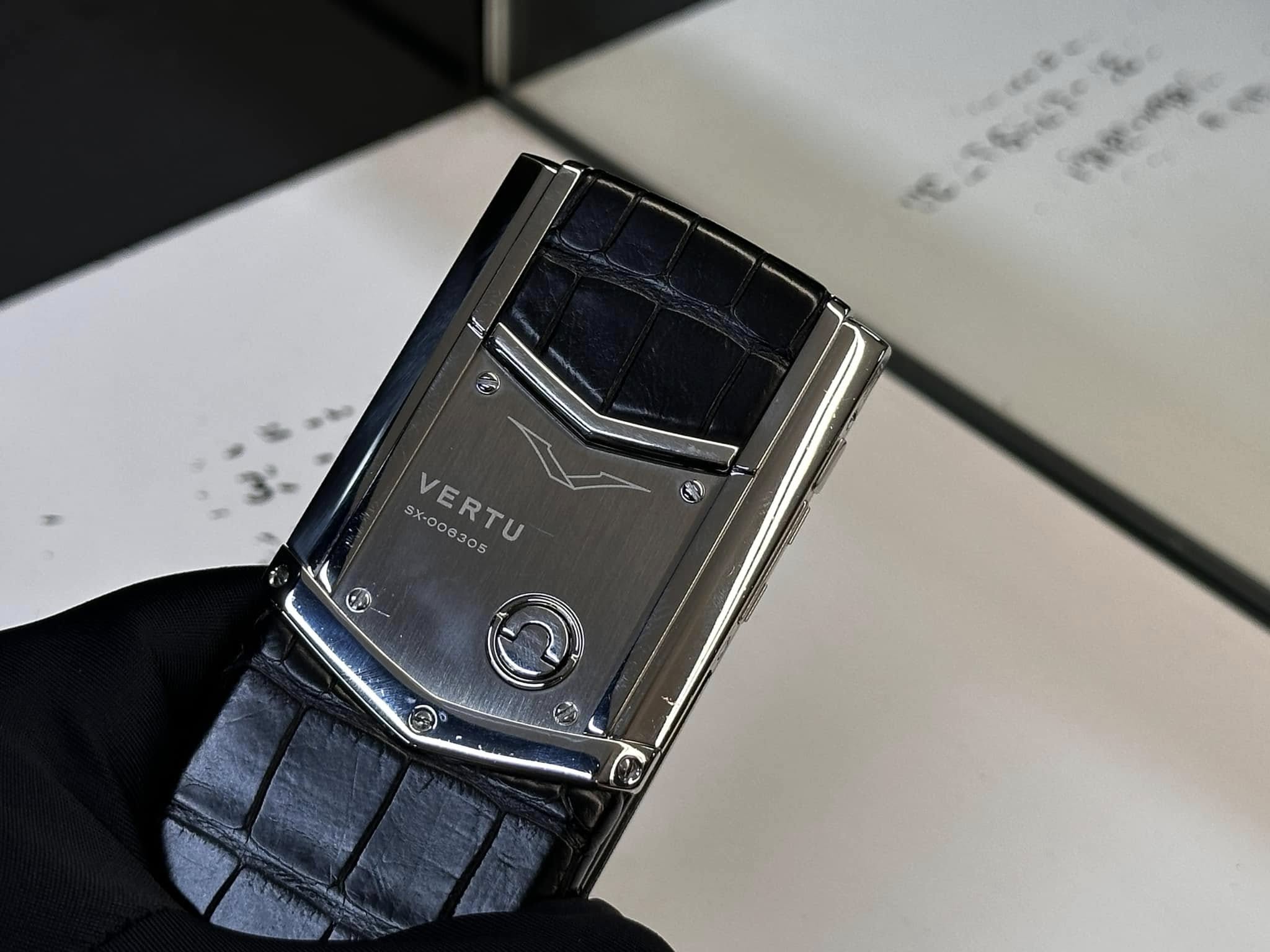 Vertu Signature S Alligator 5