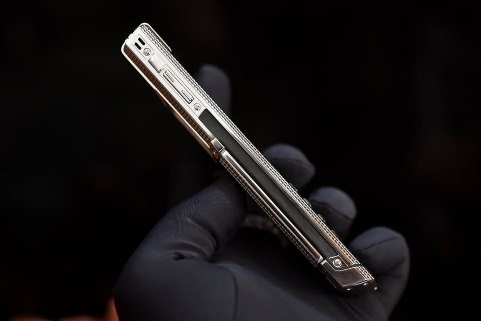 Vertu Signature S Clous de Paris 2