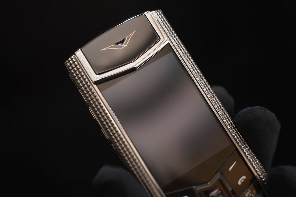 Vertu Signature S Clous de Paris 4