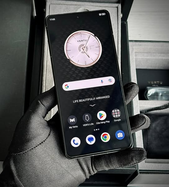 METAVERTU 2 Aligator White da cá sấu trắng1