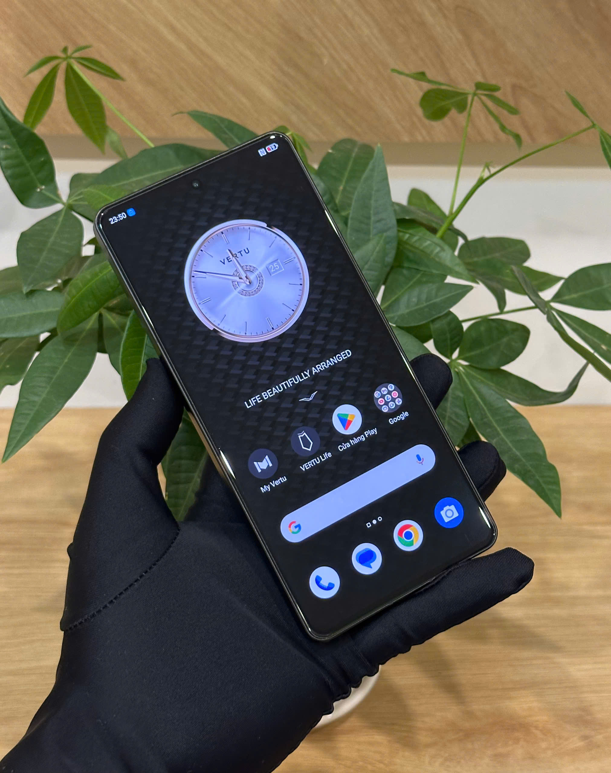 METAVERTU 2nd Generation lưng gold hoa văn Limited (4)