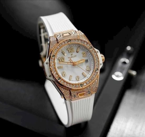 Đồng Hồ Hublot Big Bang One Click King Gold White Pavé 33mm 2