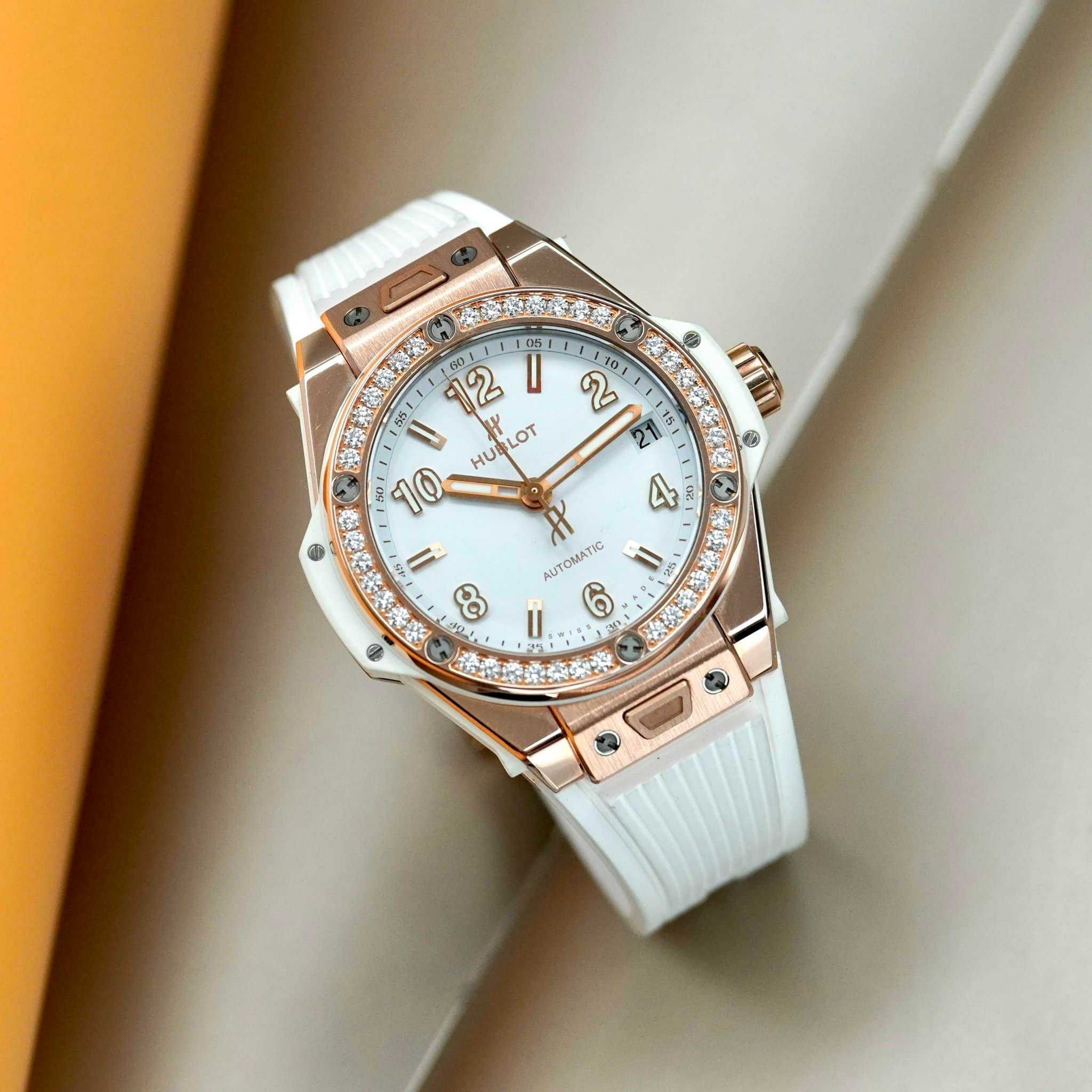 Đồng Hồ Hublot Big Bang One Click King Gold White Pavé 33mm 5