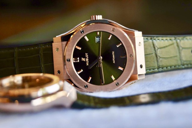 Đồng Hồ Hublot Classic Fusion Automatic King Gold Green 42 mm 4