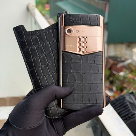 Vertu Aster P cá sấu đen mạ vàng 24k